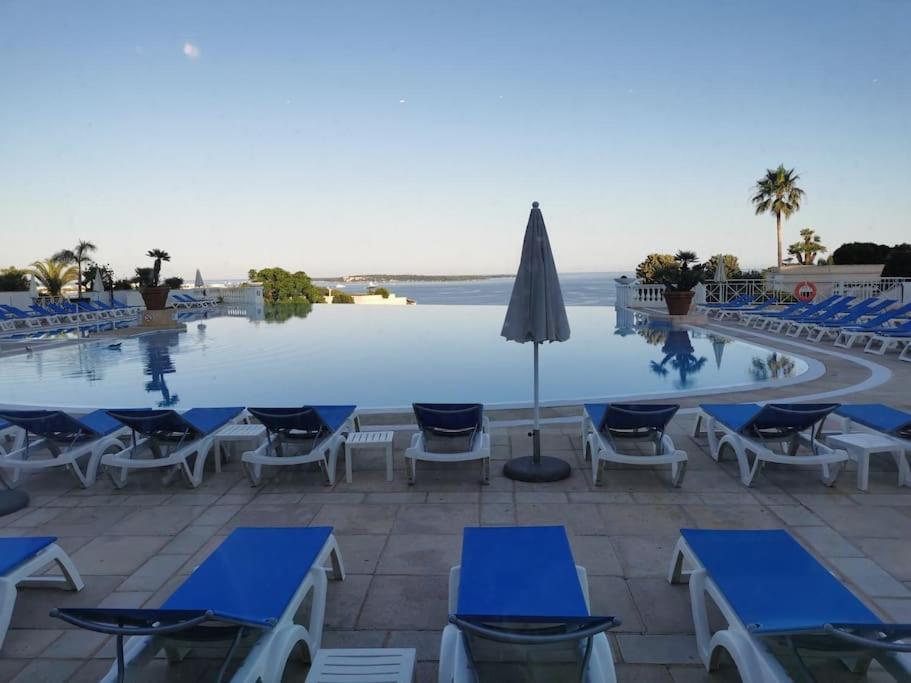 Appartement Renove, Piscine A Debordement, Vue Mer Cannes Exterior photo