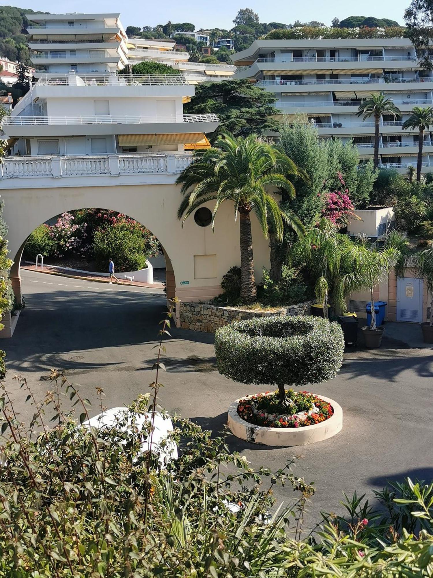 Appartement Renove, Piscine A Debordement, Vue Mer Cannes Exterior photo