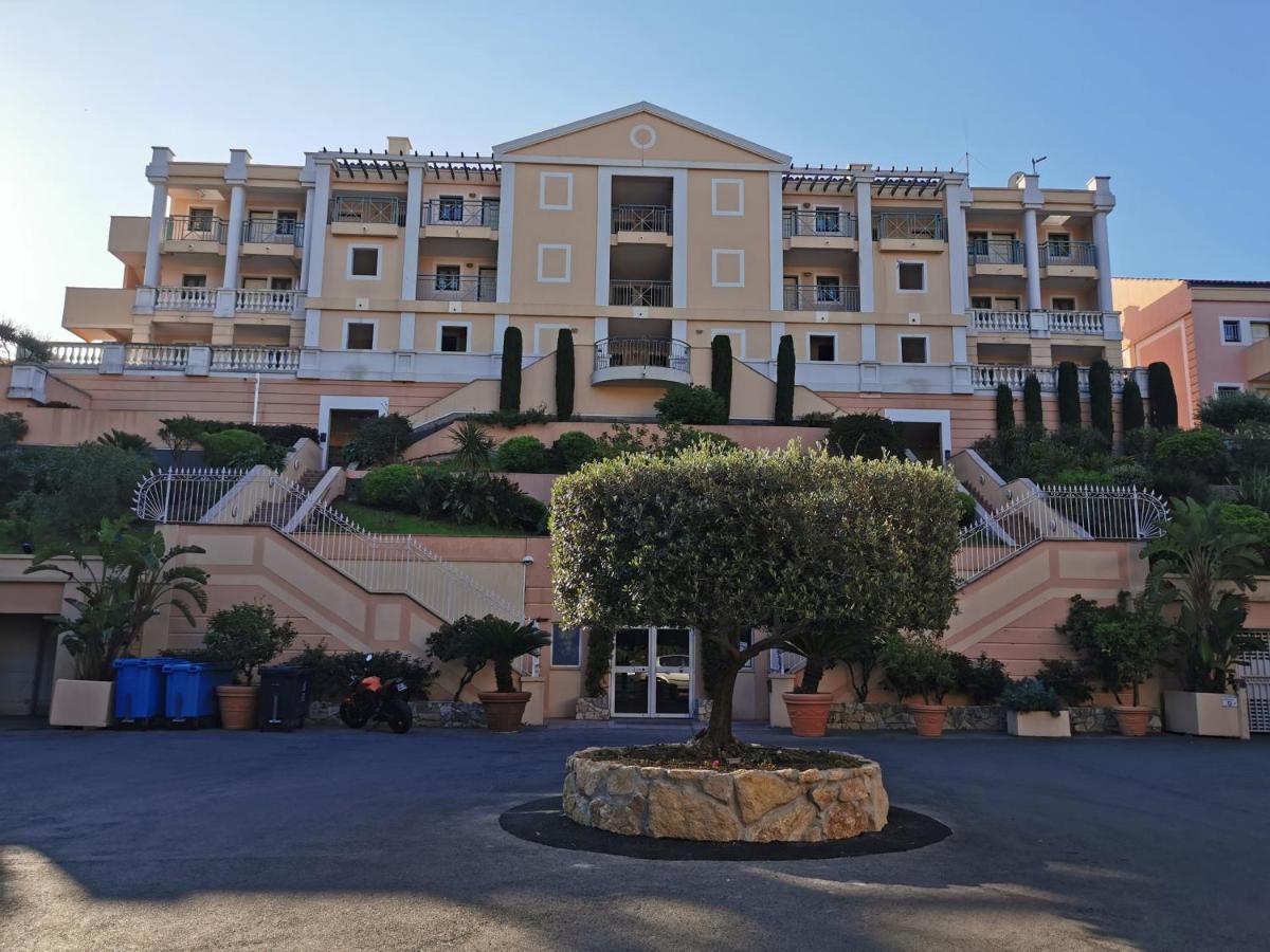 Appartement Renove, Piscine A Debordement, Vue Mer Cannes Exterior photo